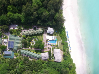 Acajou Beach Resort (Praslin)